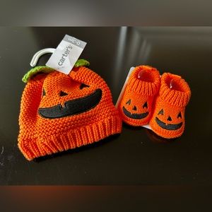 New! Pumpkin hat and booties 0-3 months